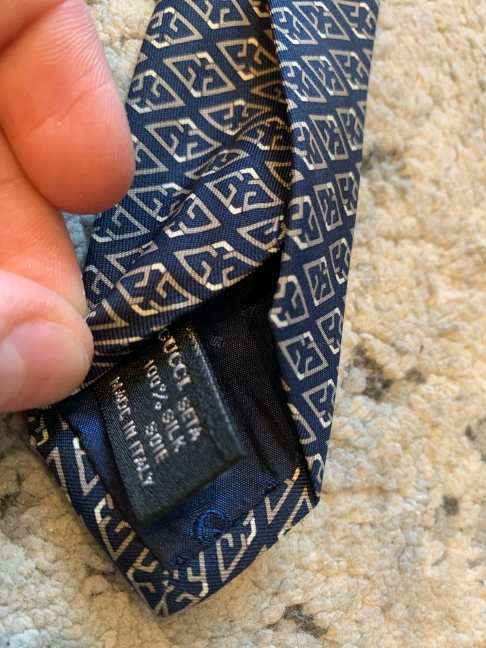 Gucci Navy Blue Diamond-Pattern Silk Tie - Picture 5 of 5